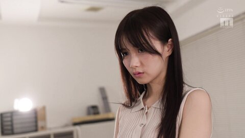 MIDA-600 I Have A Girlfriend At Work... But A Junior Masturbator Who Likes Me Too Much Secretly Makes Me Cum...