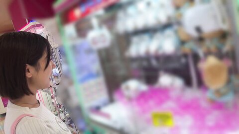 4882946 Exclusive 50% OFF! [1090 points until 8 May] **pqjqqnssx* ※ A slender, bushy-haired girl with the perfect proportions: 160cm, 39kg. Could this be a private shoot taken before her debut? Her incredibly