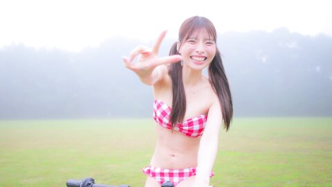 CAWD-966 [4K] The Smiling Face Is A God! The 55cm Overwhelming Neckline And Miraculous Natural G-cup Are Really...