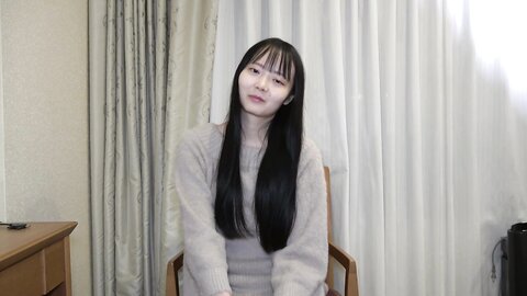 4891699 [無]***szxpnnq*x (極)清楚系スレンダー美脚美女！ちょ～小顔でサラサラ美黒髪の人生初ゴックン⤴美し過ぎるビジュアに天然ヘアーも最高！ゴックン中だし　※特典高画質