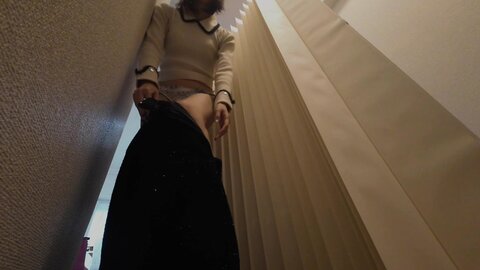 4892165-2 Exclusif [Séance photo privée · Masseuse érotique] ***szxpnnq*x <Une femme rasée comme Masami Nagano> « Que se passe-t-il quand on essaie un massage érotique ?! » Ma chatte me démange et mes tétons so