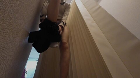 4892165-2 Exclusif [Séance photo privée · Masseuse érotique] ***szxpnnq*x <Une femme rasée comme Masami Nagano> « Que se passe-t-il quand on essaie un massage érotique ?! » Ma chatte me démange et mes tétons so