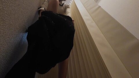 4892165-2 Exclusif [Séance photo privée · Masseuse érotique] ***szxpnnq*x <Une femme rasée comme Masami Nagano> « Que se passe-t-il quand on essaie un massage érotique ?! » Ma chatte me démange et mes tétons so