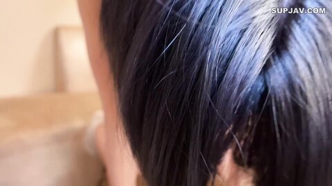 4897072 Vidéo non censurée, première prise de vue ! ***szxpnnq*x ! Mariko-chan : son corps maigre et délicat excite l`oncle, qui lui offre une éjaculation interne massive et une éjaculation dans la bouche !!