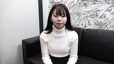 4897986-1 Yui, âgée de XX ans. Je ne peux pas en dire plus. Lisez le texte. Une chatte rose qui file des fils.