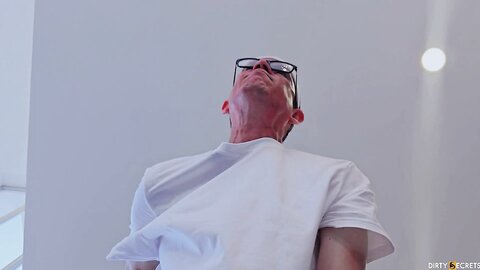 I Fuck My Best Friend And My Trainer At My House Emma Anturin