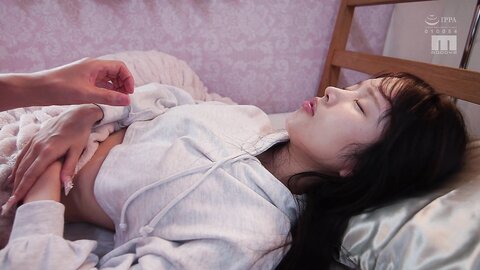 MNGS-054 The First Time I Saw Her, She Was So Cute That She Was Embarrassed When She Woke Up From Bed...I...