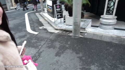 4900256 [Non classé]**pqjqqnssx* [Drague en ville, chapitre 5] De la première approche à la baise immédiate. Je baise sauvagement avec ma grosse bite la chatte serrée de cette belle fille au look sage qui cac