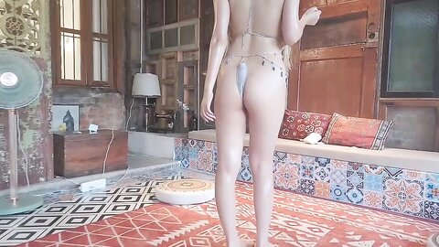 [Cosplay] 不呆猫 玛丽罗斯涂油比基尼 [47P10V-865MB] (2)