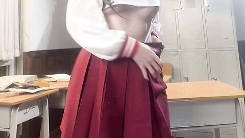 [Cosplay] 阿薰kaOri 白虎女高中生 [110P21V-1.07GB]