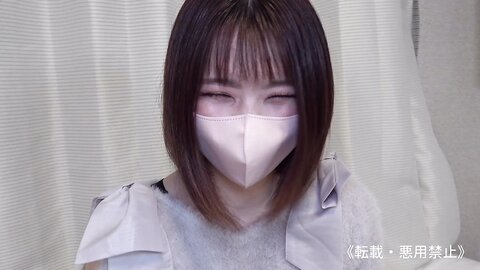 4904928 À ne pas manquer pour les amateurs de poils ! [Non censuré]**pqjqqnssx* Une belle fille qui ressemble à la célèbre chanteuse A〇na est timide et transpire facilement. Après avoir profité de sa chatte p