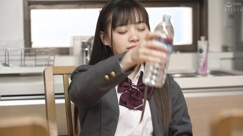 HUNTB-520 Ill Do Something Good To You If You Keep Silent Onii-chan... I Saw My New Stepfather-in-Law...