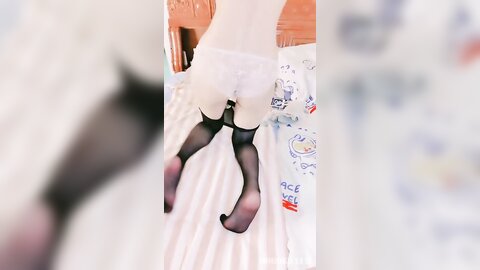 Chinese Girl Gets Creampied