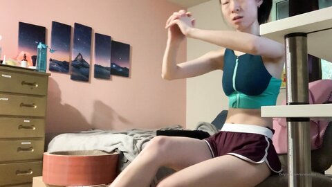 Asianasstro 04 09 2020 830870875 Butt Workout In My Sports Bra And Booty Shorts Shhhh No Panties Iбm Thinking About Do