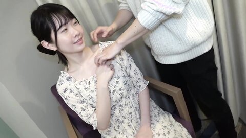 3259498-1 `I don`t need money I want to go home now` 18-year-old member of a very popular idol group