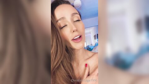Christinasage1996 2021 10 22 2254082149