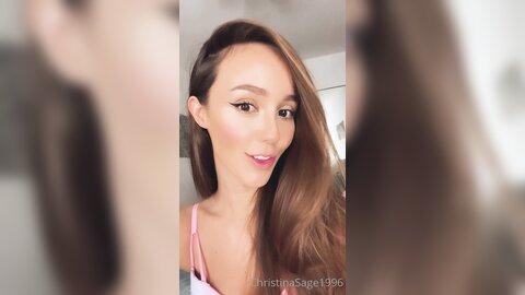 Christinasage1996 2021 10 27 2258545864