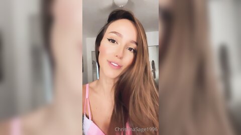 Christinasage1996 2021 10 27 2258545864