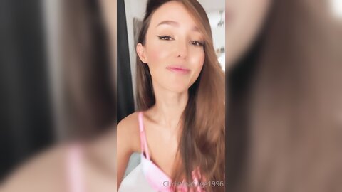 Christinasage1996 2021 10 27 2258545867