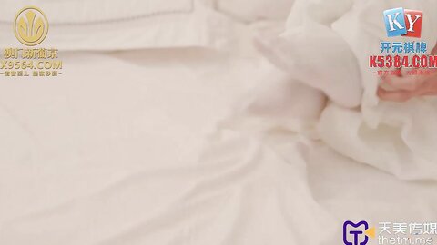 TMG094婊妹觊觎我的大鸡巴