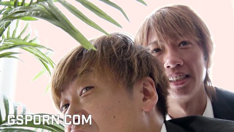 Sexy Japanese Girl Is Oiled And Fucked In A Hot Threesome With Pussy Cr