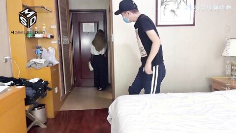MSD-129越南女房仲卖房送逼