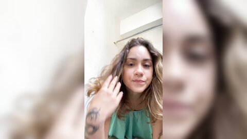 Brubsrios 12 16 2022 17 43 27 Cam4 Onscreens Me