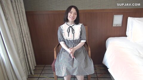 3339578 An 18-year-old from Okinawa who gives Nakadashi to an undercover man for the first time in her life even after a year her body her eroticism