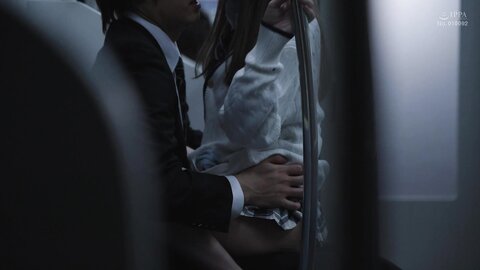 MOON-003 The Final Kiss Train Kisses With A Beautiful Girl Over And Over Again In An Empty Car Alone With No...