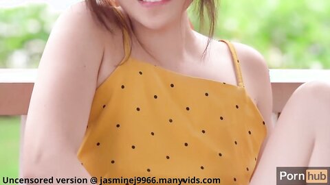 Shaved Asian Pussy Fucked By A Glass Dildo To Get Orgasm Creamy Squirt