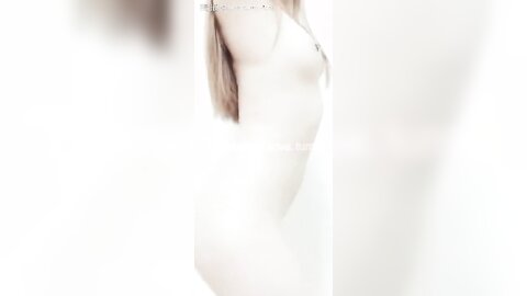 Bunnybunny Love 不會跳舞只會扭 就常常被抓到夜店台上 Ph5C8C539Ac1Eba