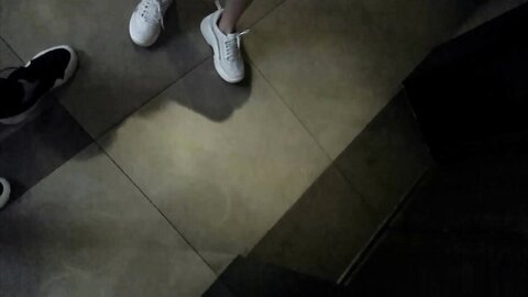 酒吧结识的苗条美女金敏智