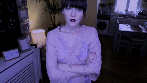 Sydney Harwin Mommy Gives Up Her Ass