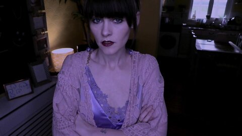 Sydney Harwin Mommy Gives Up Her Ass