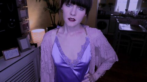 Sydney Harwin Mommy Gives Up Her Ass