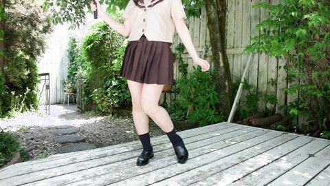 SBMO-1252 School girls girl 2 I ... I want to be embraced by Mr. Megane Mirai Takahashi