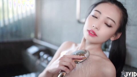 ~下班后带着超正小秘书泡汤~享受这美艳的肉体
