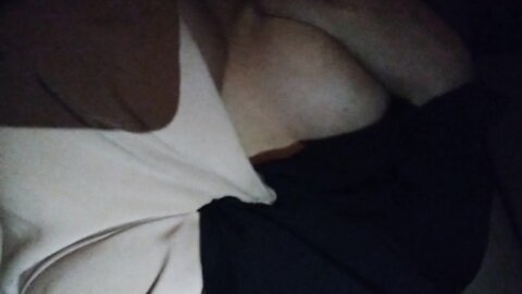 Thai Girl Big Boobs เรียก Grab Car แล้วช่วยตัวเอง