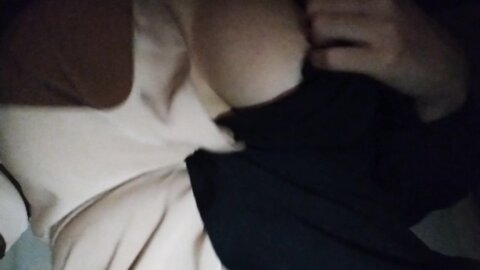 Thai Girl Big Boobs เรียก Grab Car แล้วช่วยตัวเอง