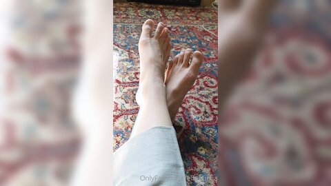 Elfgirltalia 2021 05 26 2119083843 Shy Wiggly Feet Up Close Nips