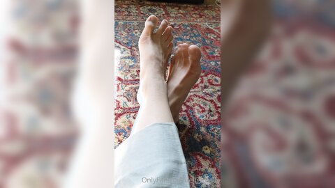Elfgirltalia 2021 05 26 2119083843 Shy Wiggly Feet Up Close Nips
