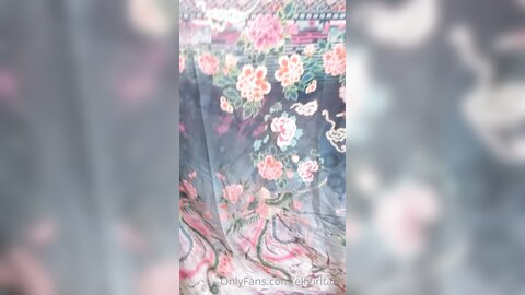 Elfgirltalia 2021 06 17 2072125575 I Tried To Do The Blanket Disappearing Trick But