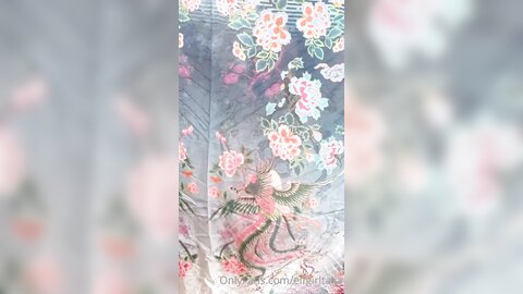 Elfgirltalia 2021 06 17 2072125575 I Tried To Do The Blanket Disappearing Trick But