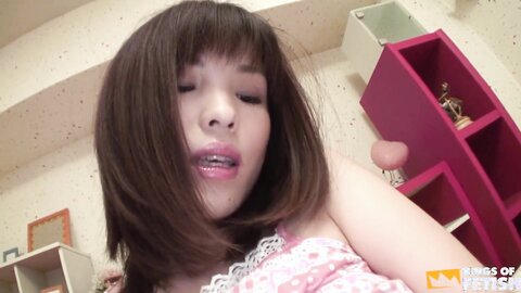 Japanese Teen Plays With Her Pussy On The Bed After She Stops From Lear