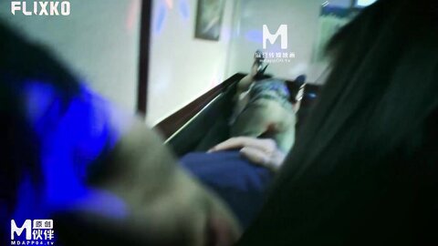 MFK-0011秘密之妻子的男人