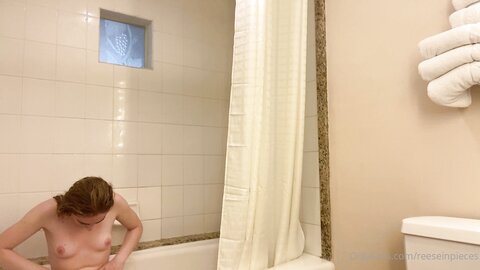 Reeseinpieces 18 01 2023 2747315066 Showering With My Plug In