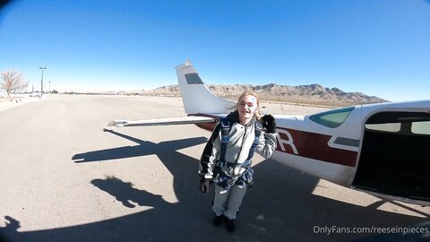 Reeseinpieces 23 01 2023 2751673976 Skydiving