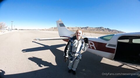Reeseinpieces 23 01 2023 2751673976 Skydiving