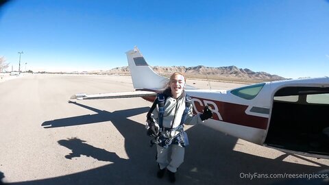 Reeseinpieces 23 01 2023 2751673976 Skydiving