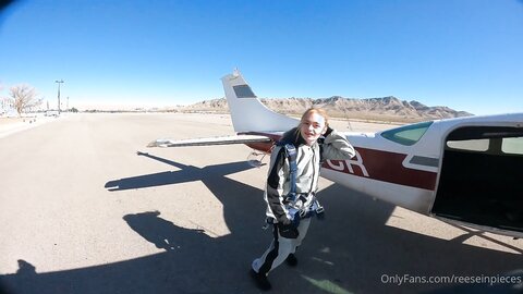 Reeseinpieces 23 01 2023 2751673976 Skydiving